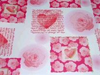 Afbeeldingen van Rol kadopapier 70 cm/250 mtr Love song  (uc)