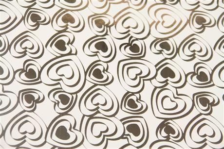 Afbeelding van Rol kadopapier 30 cm/100 mtr Triple heart wit (uc)